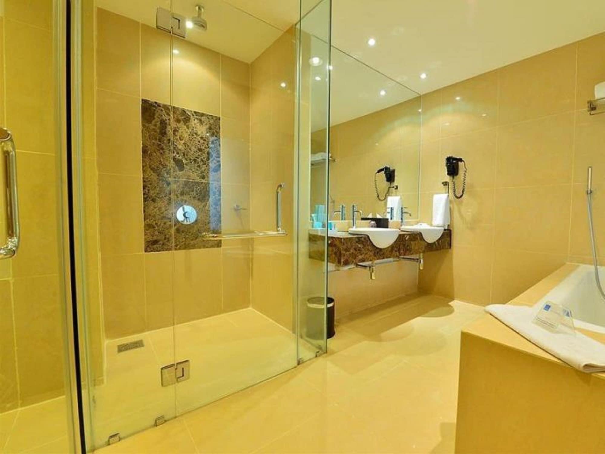 Hotel The Klagan Regency 1borneo Kota Kinabalu
